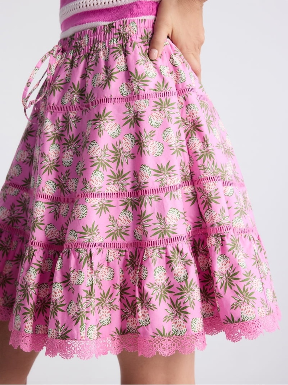 Free Assembly Tiered Cotton Mini Skirt Lace Trim Pink Pineapple Lg 12-14 NWT